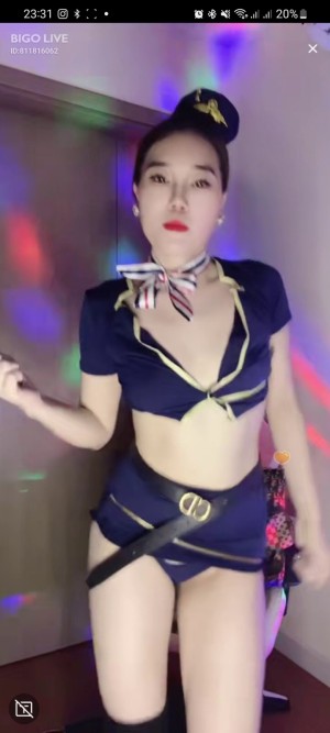 Lan Anh khoe dáng siêu nuột trên bigo live cực mướt